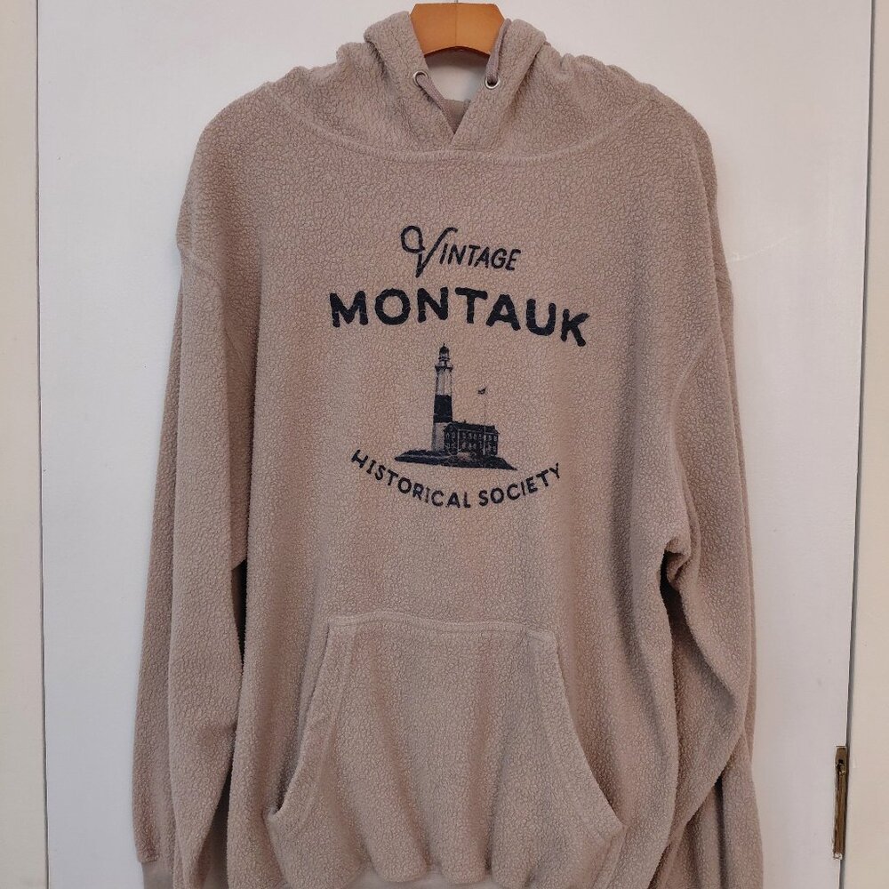 Montauk Vintage Historical Society Hoodie Sherpa Sweatshirt Beige Tan Size L